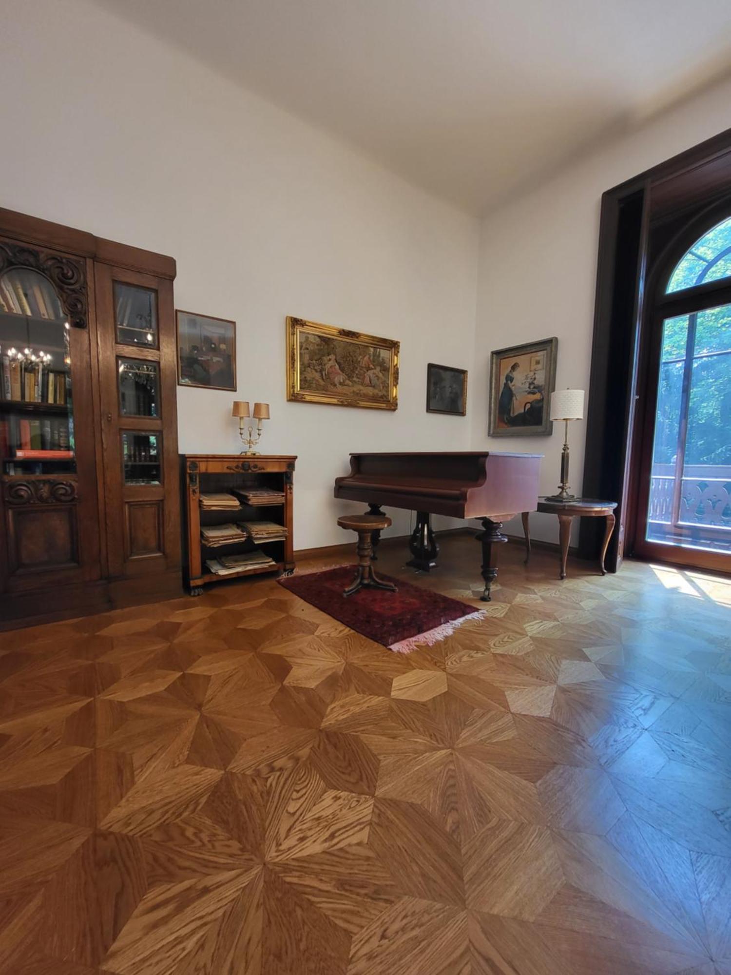 Musik - Historical In Apartment Baden