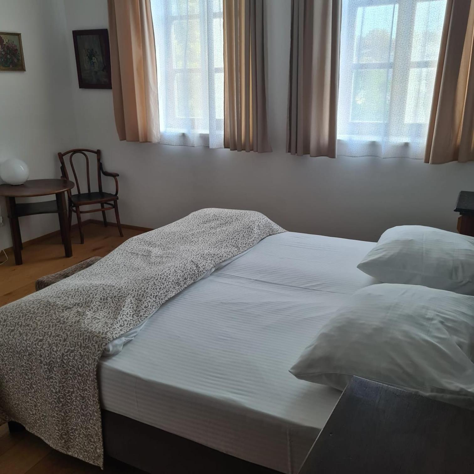 Musik - Historical In Apartment