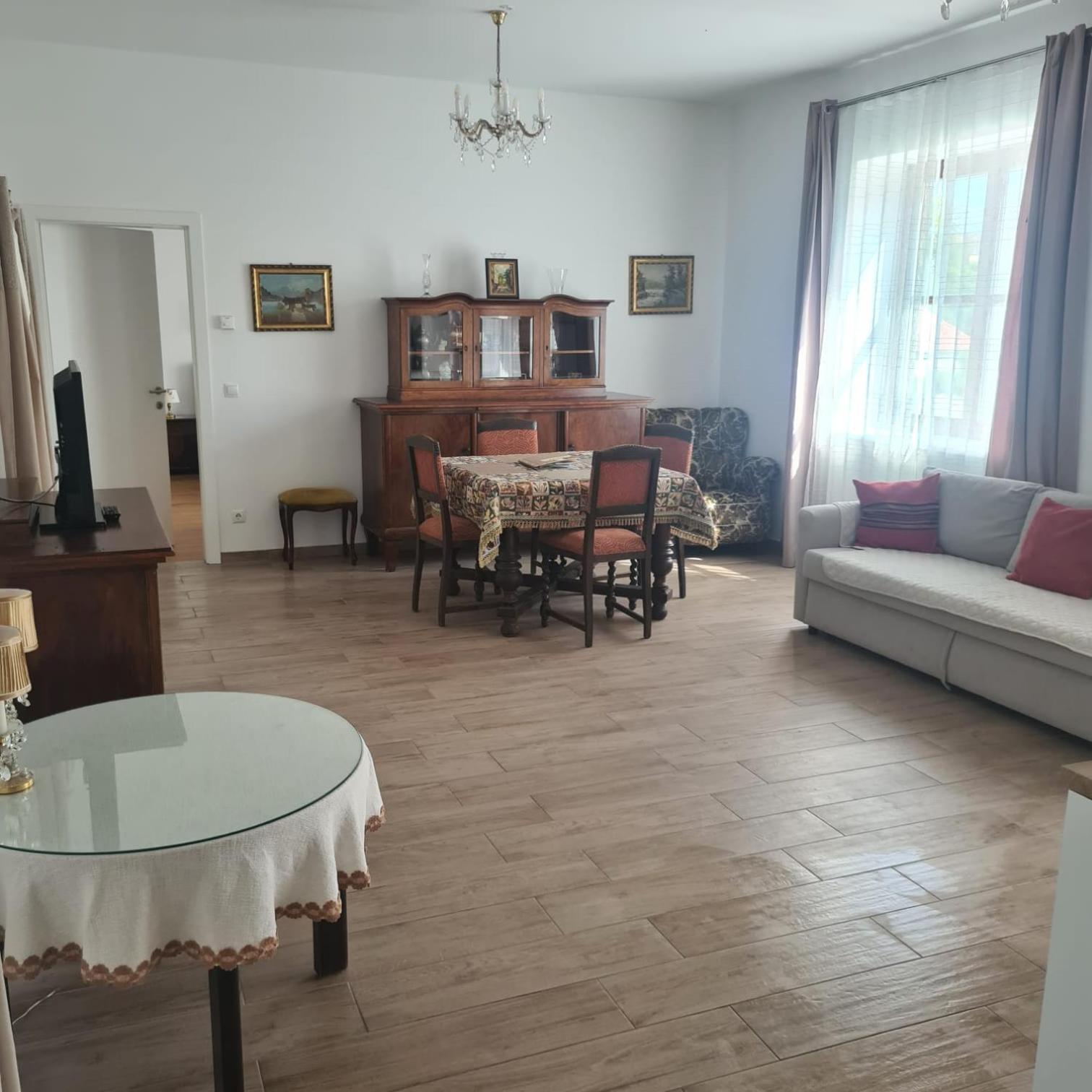 Apartment Musik - Historical In *